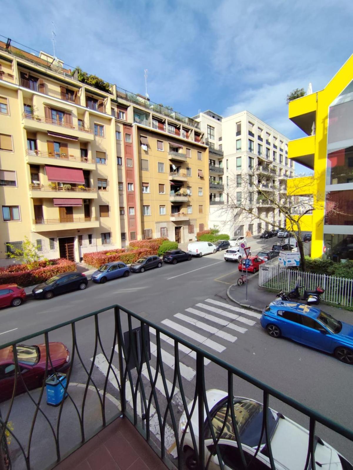Apartment Costanza In Giallo Milan